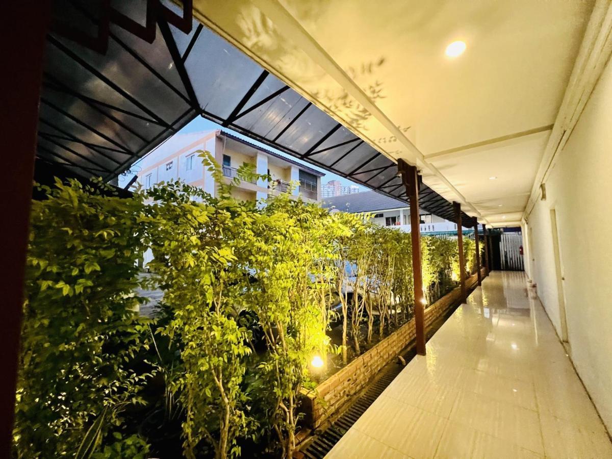 Inn Kham Apartment Chiang Mai Eksteriør bilde